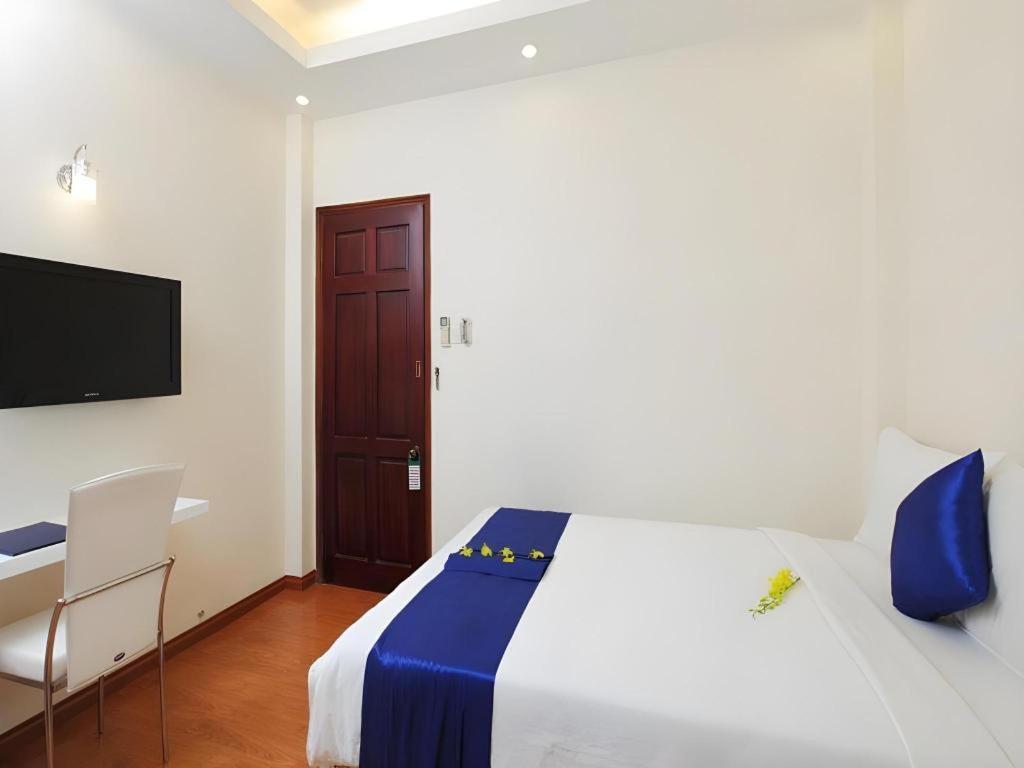Blue River Hotel Хошимин Экстерьер фото