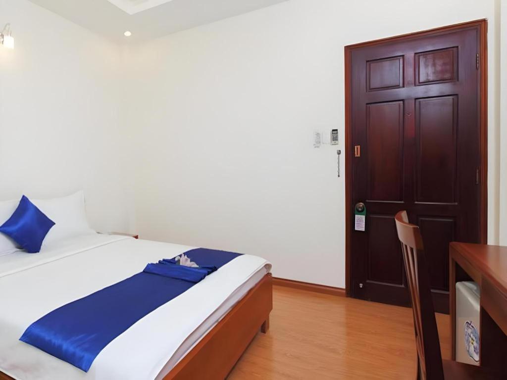 Blue River Hotel Хошимин Экстерьер фото