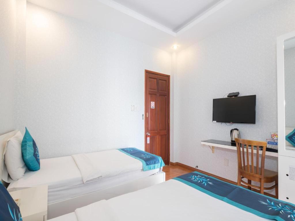 Blue River Hotel Хошимин Экстерьер фото