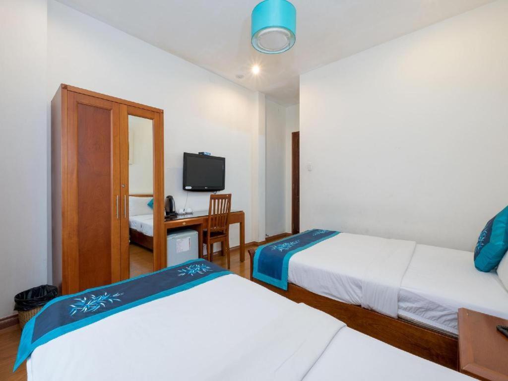 Blue River Hotel Хошимин Экстерьер фото