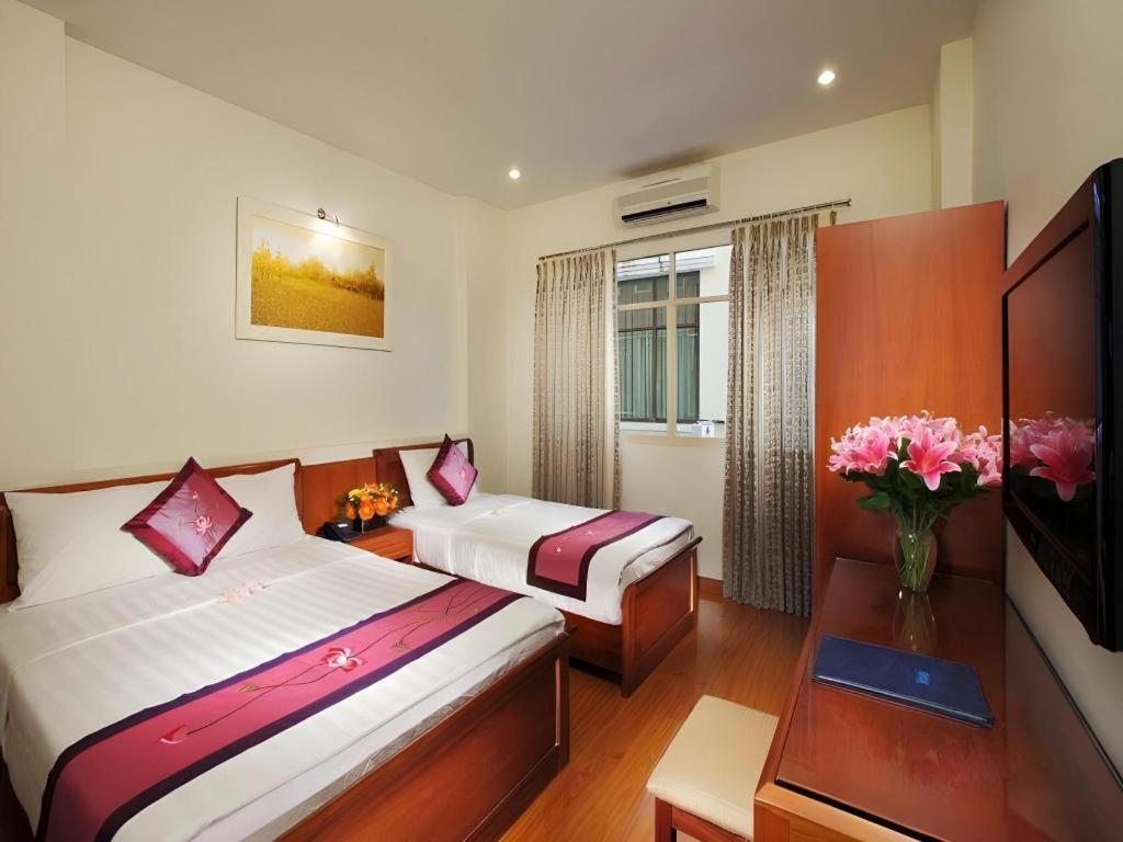 Blue River Hotel Хошимин Экстерьер фото