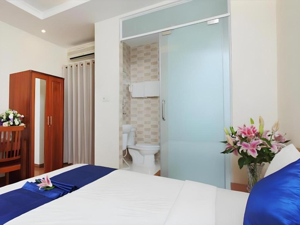 Blue River Hotel Хошимин Экстерьер фото