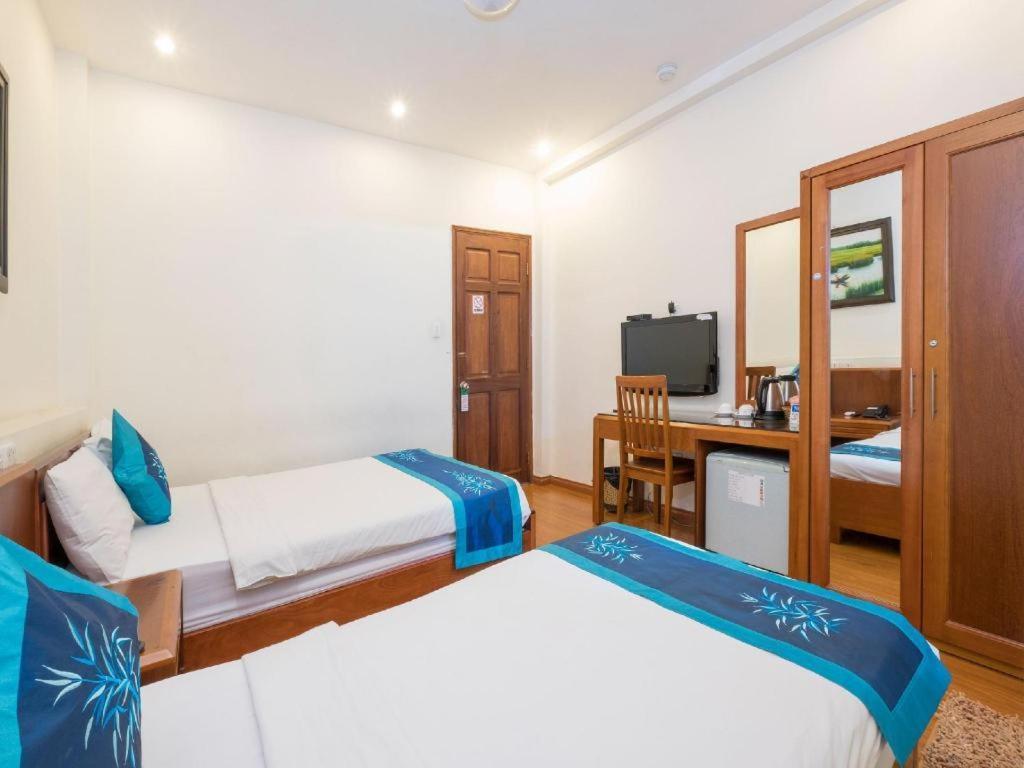 Blue River Hotel Хошимин Экстерьер фото